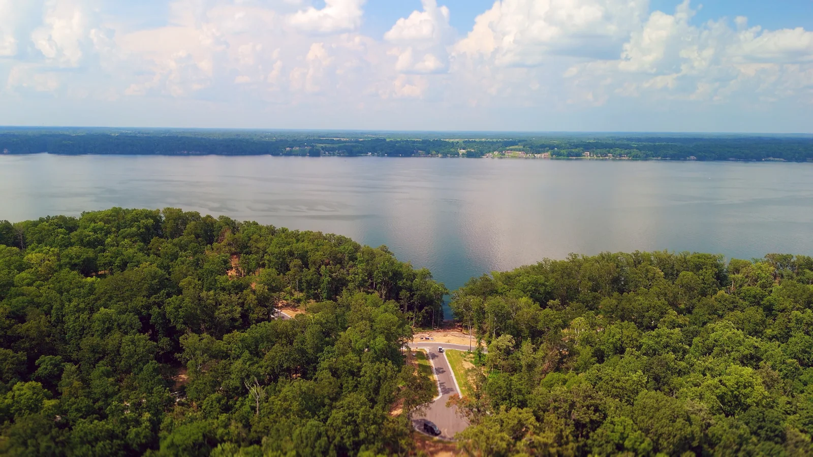 Aerial view of Wilson Lake waterfront property in Muscle Shoals
